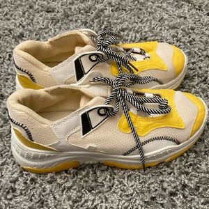 Shein Women’s White and Yellow Chunky Sneakers - size 8
